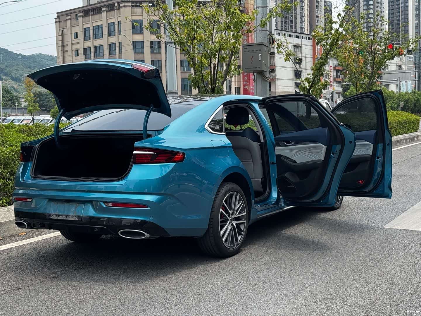 Geely Preface, 2020 24