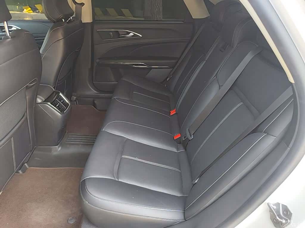 Ford Taurus, 2017 13