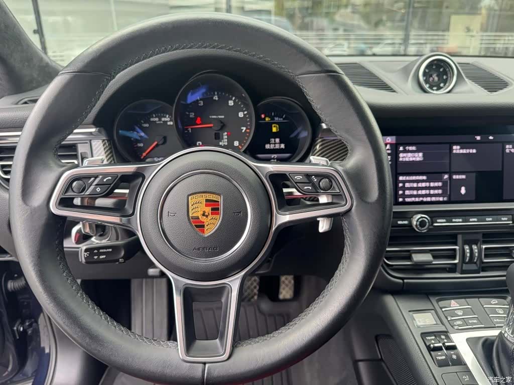 Porsche Macan, 2021 12