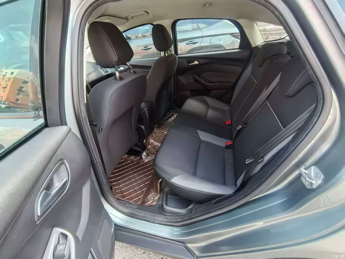 Ford Focus, 2012 8