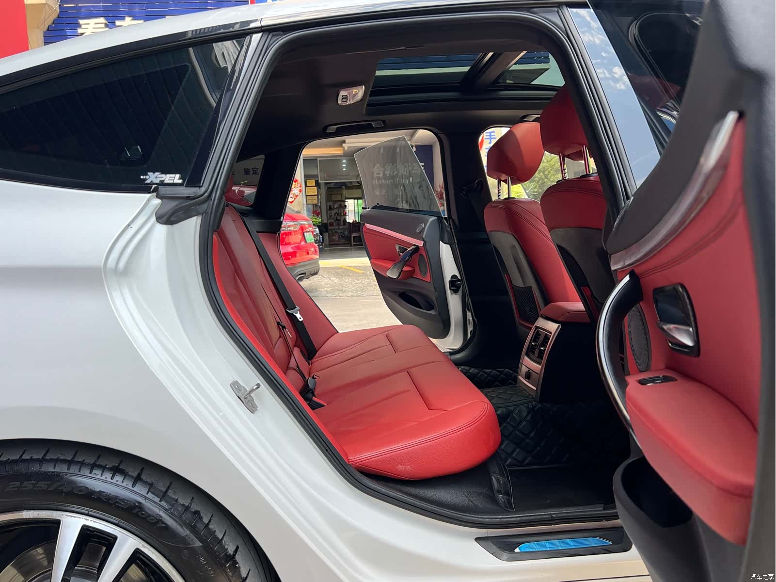 BMW 3 Series, 2019 25