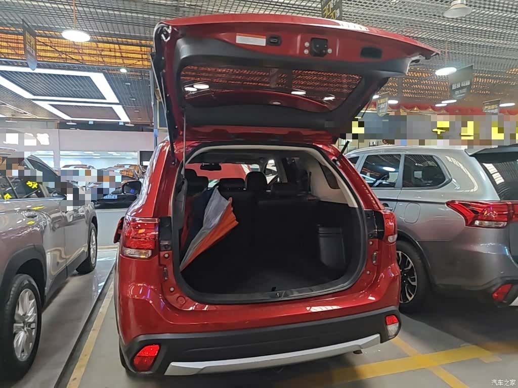 Mitsubishi Outlander, 2017 19