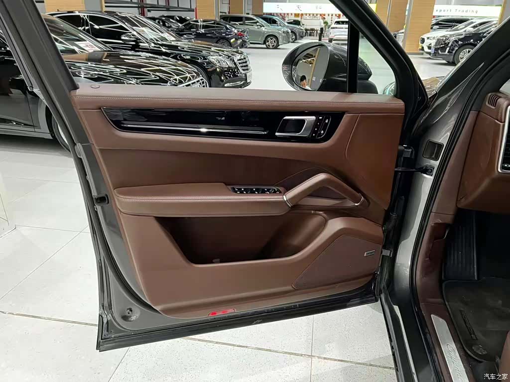 Porsche Cayenne, 2020 13