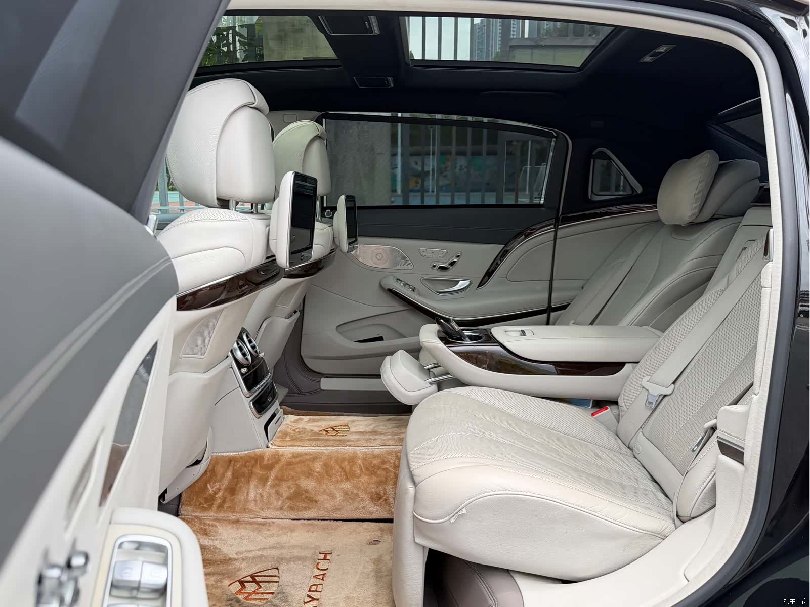 Maybach S-Class, 2015 7
