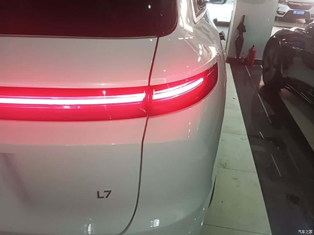 Li Auto L7, 2024 8