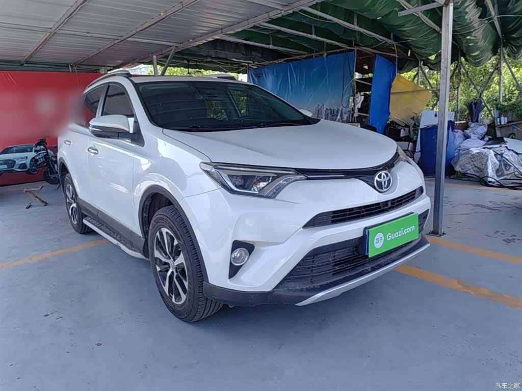Toyota RAV4, 2017 4