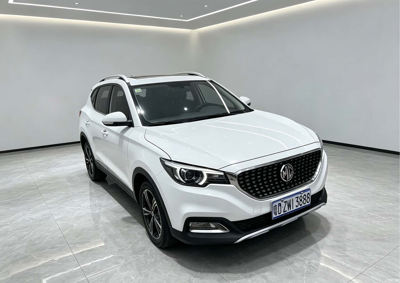 MG ZS, 2017 9