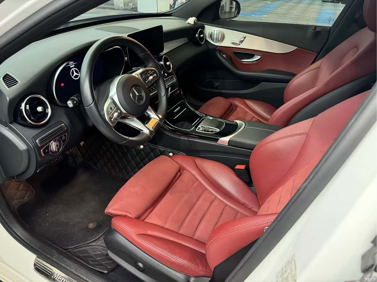 Mercedes-Benz C-Class, 2021 3