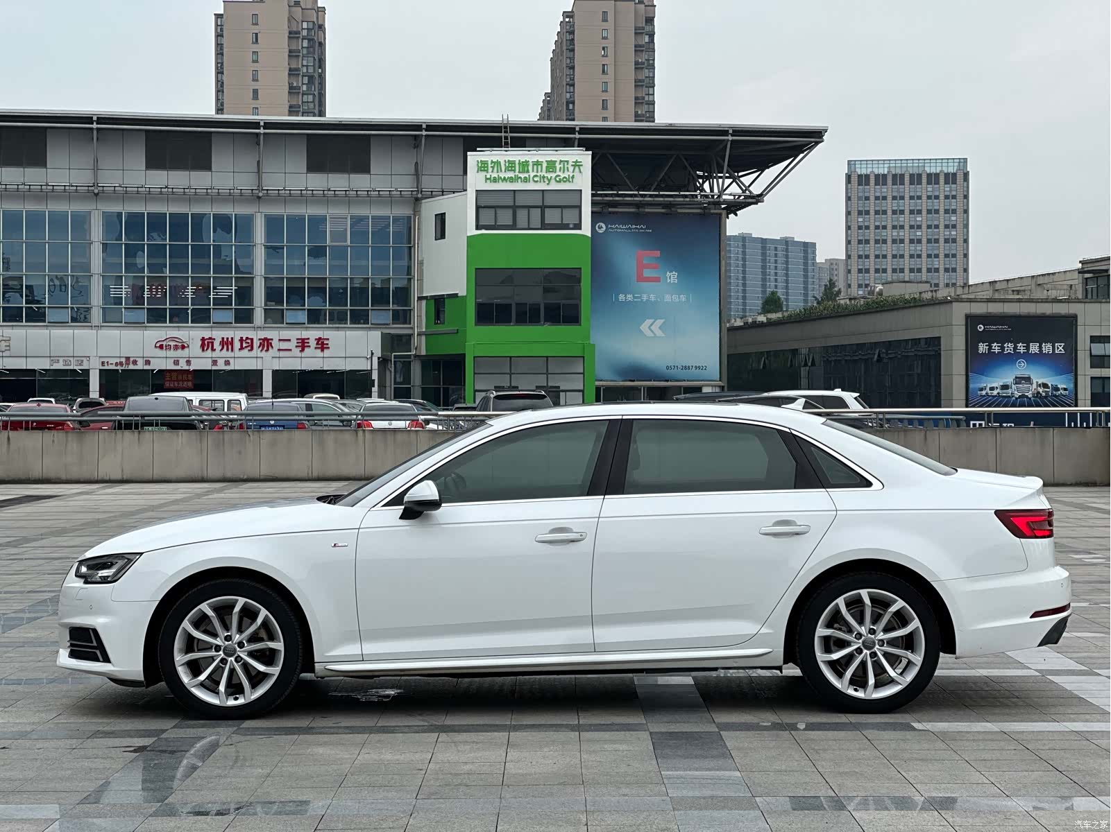 Audi A4L, 2018 7