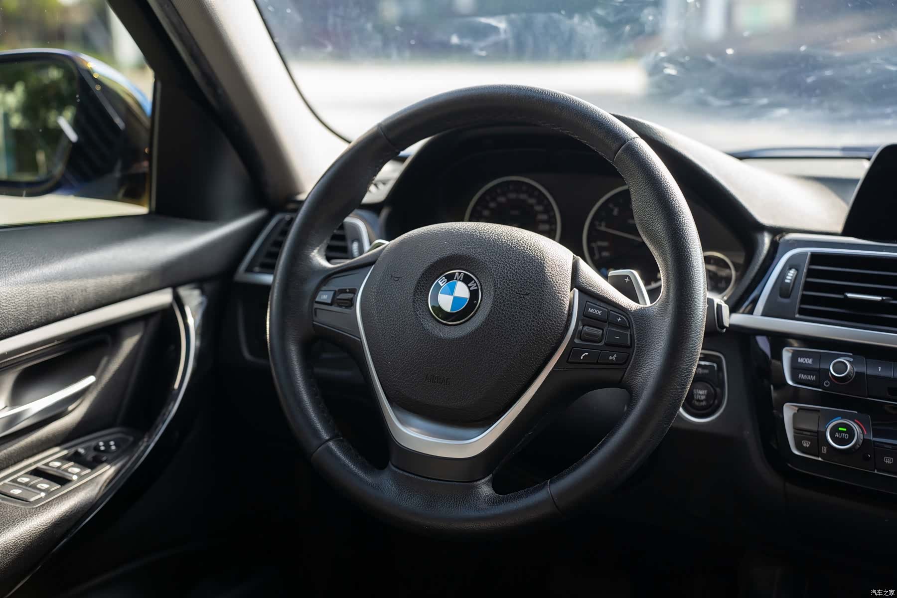 BMW 3 Series, 2017 12