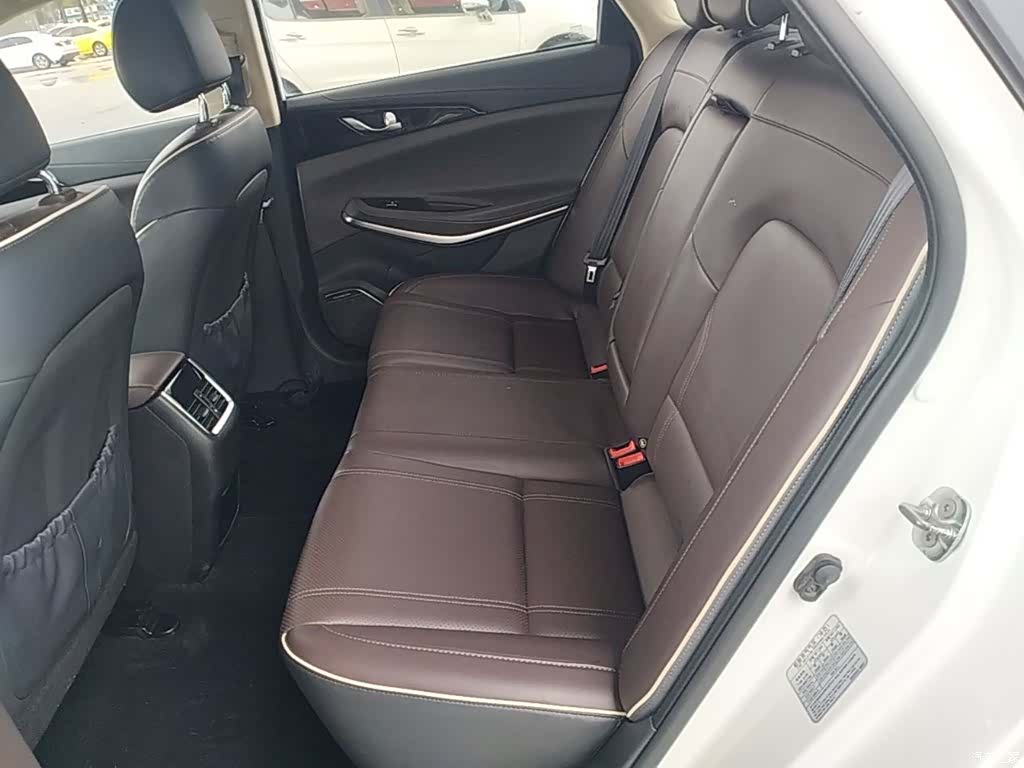 Changan CC, 2018 17