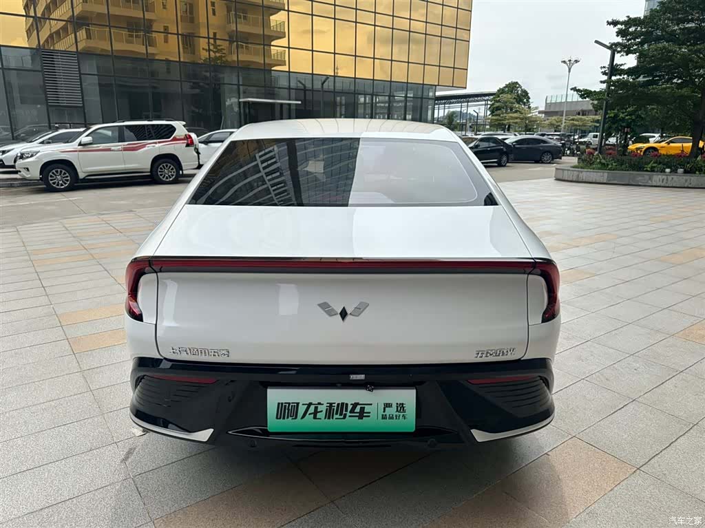Wuling Starlight, 2024 все фото