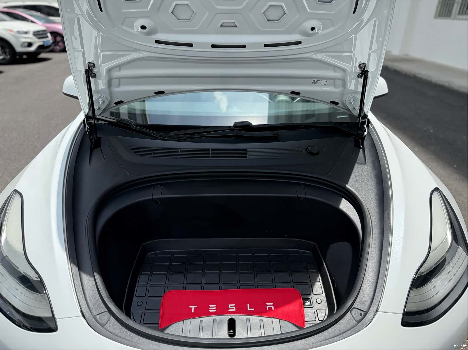 Tesla Model 3, 2020 22