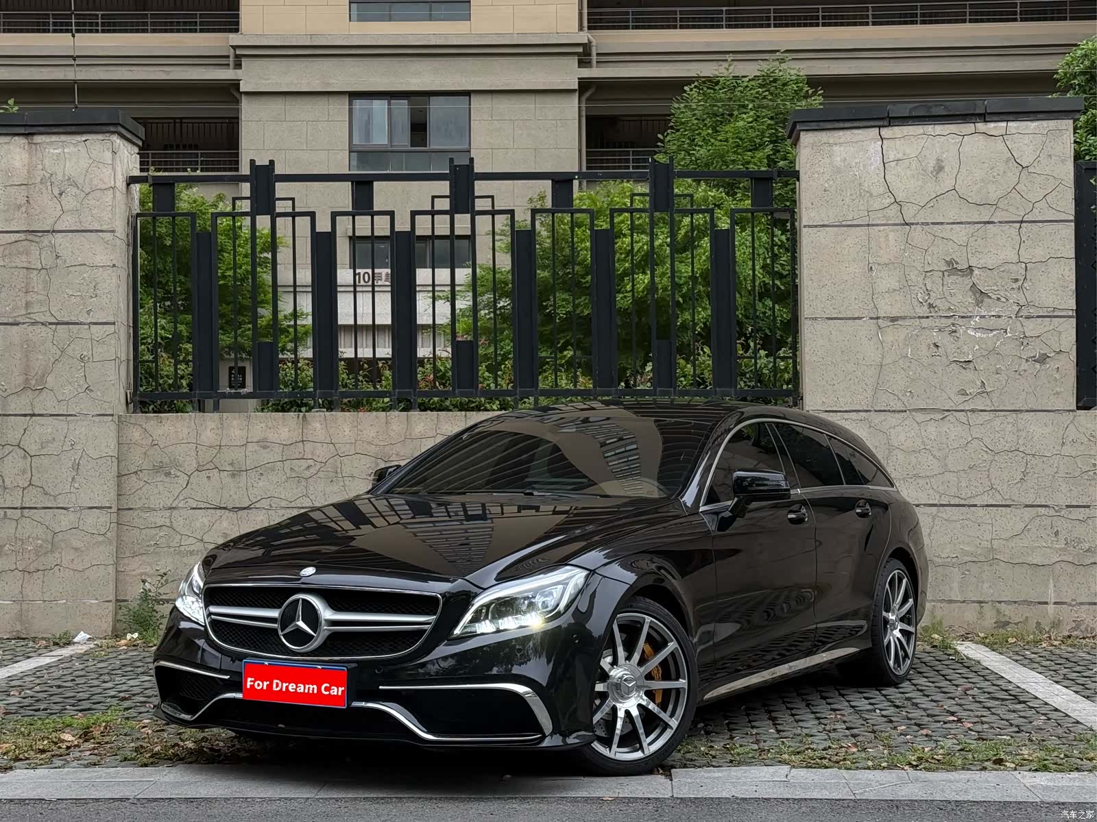 Mercedes-Benz CLS, 2016 1