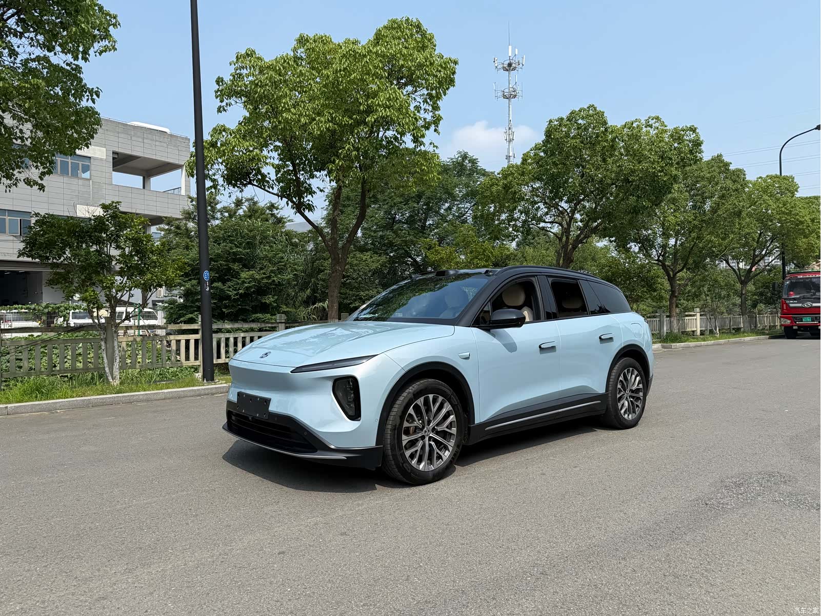 NIO ES6, 2023 1