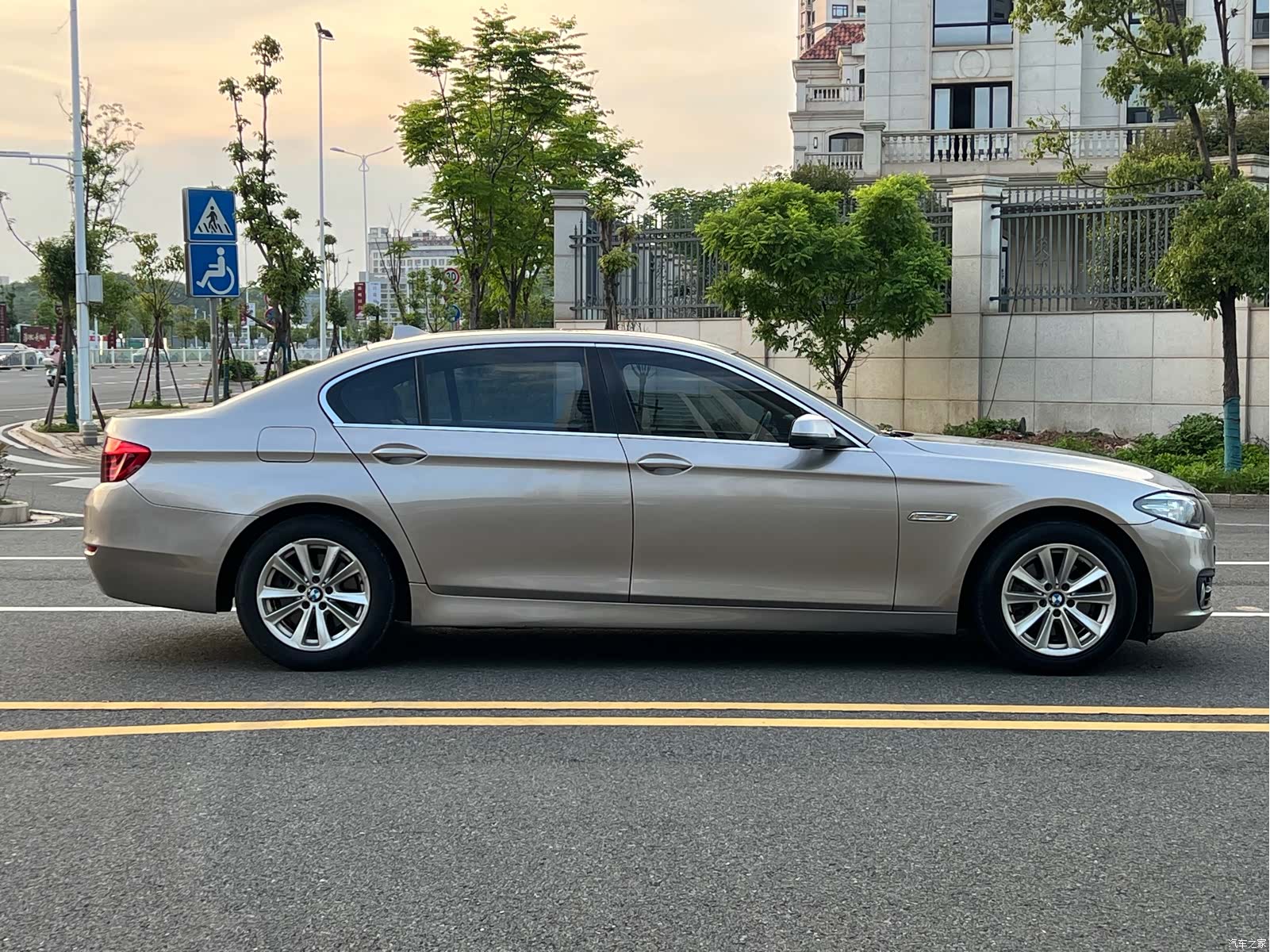 BMW 5 Series, 2016 8
