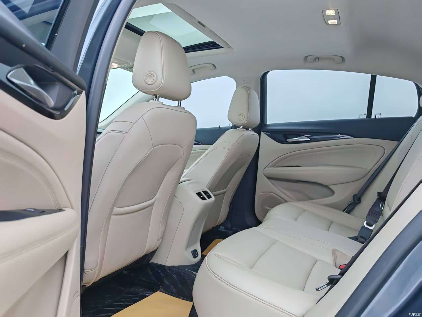 Buick Regal, 2021 11