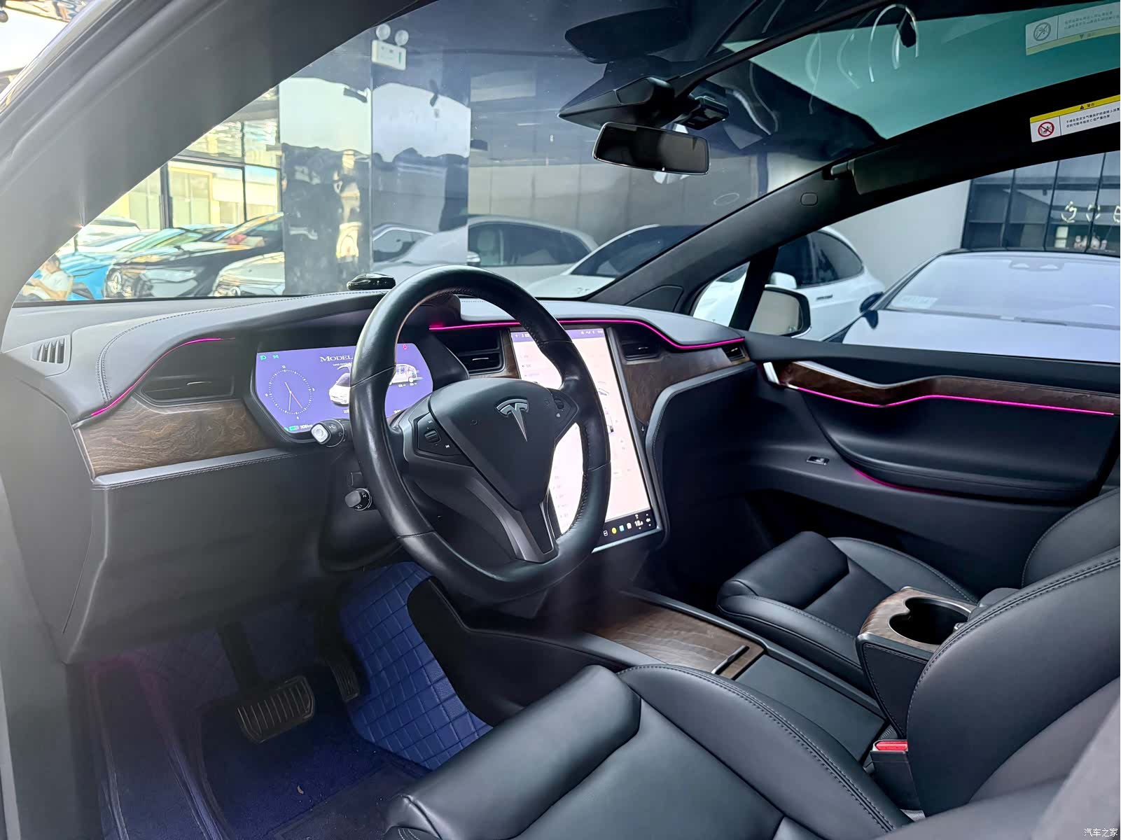 Tesla Model X, 2020 все фото
