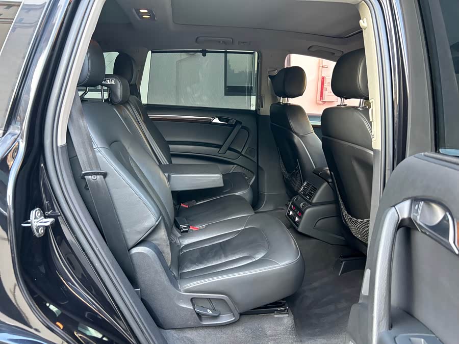 Audi Q7 2011, фото 31