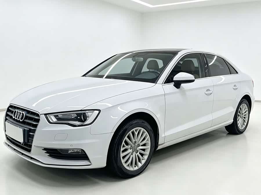 Audi A3 2015, фото 1