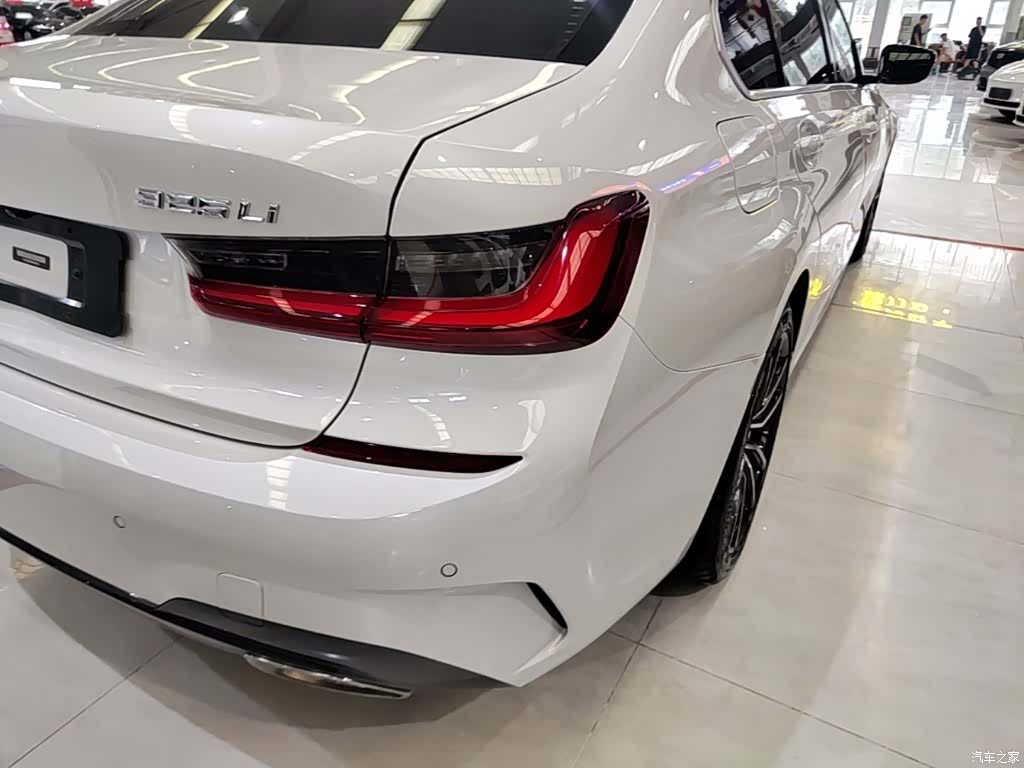 BMW 3 Series, 2022 8
