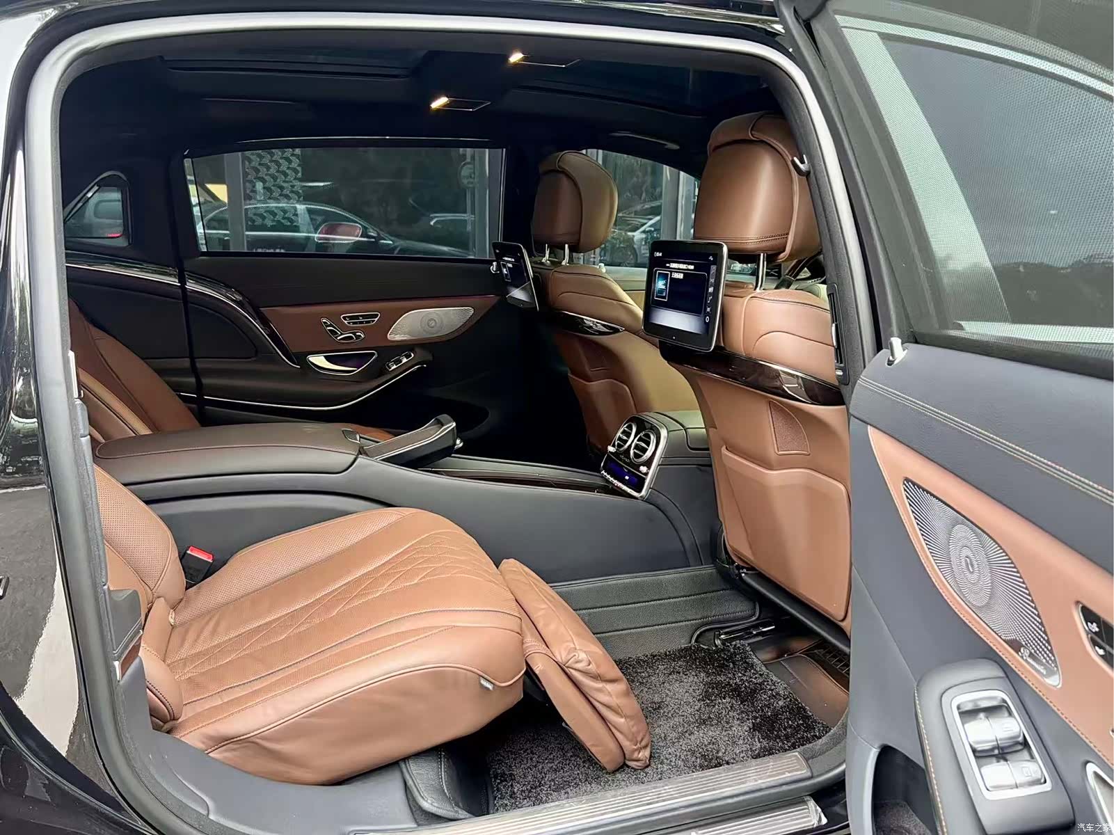 Maybach S-Class, 2019 11