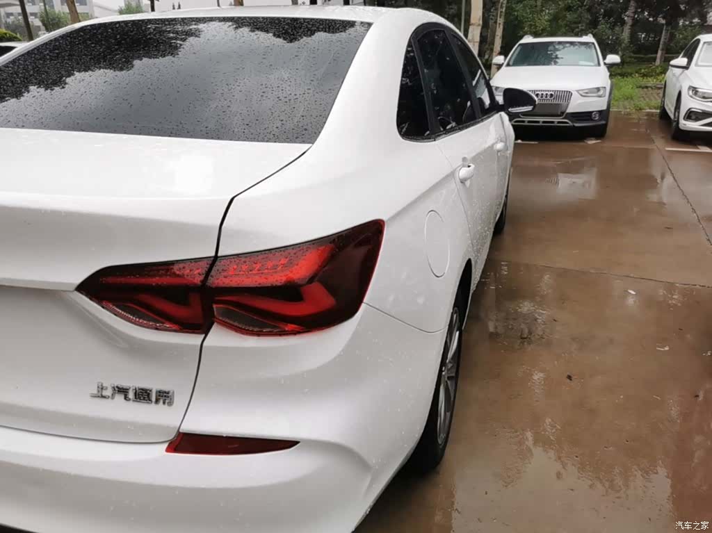 Chevrolet 320, 2022 8