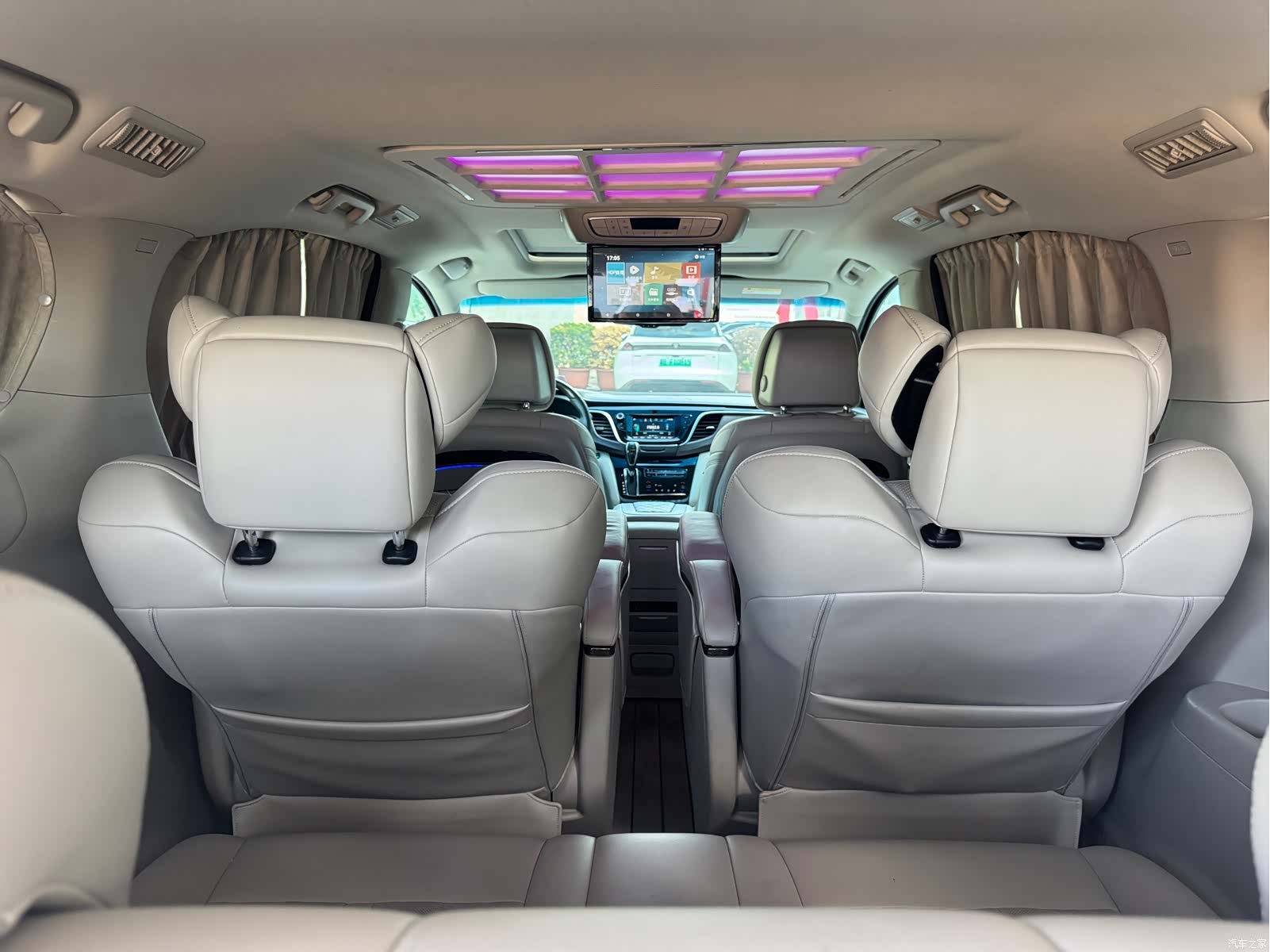 Buick GL8, 2019 12