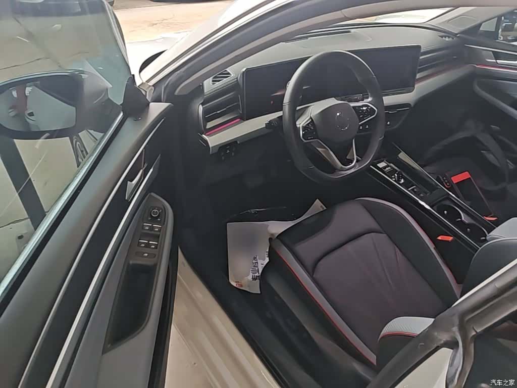 Volkswagen Lamando, 2022 16