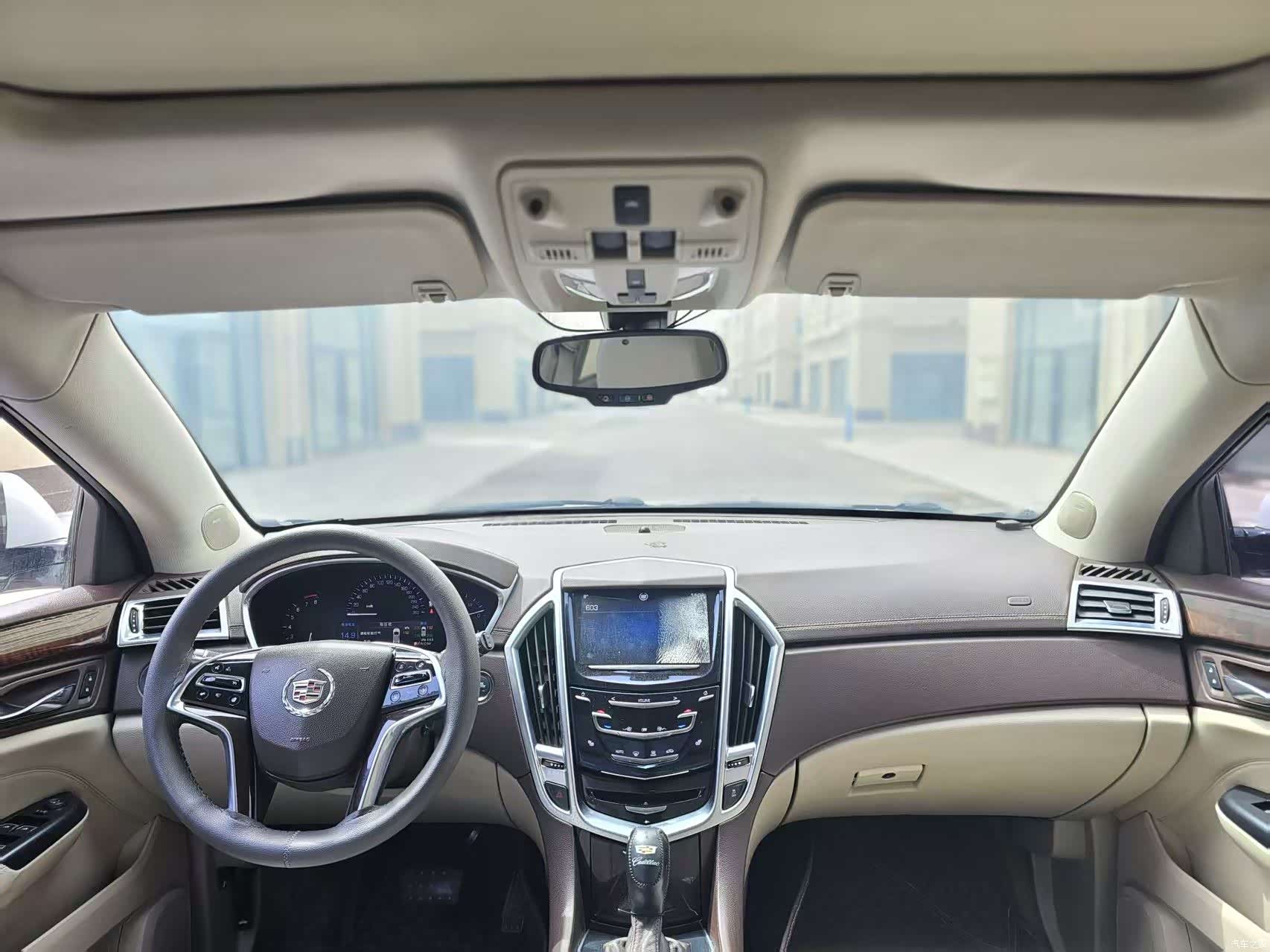 Cadillac SRX, 2015 6