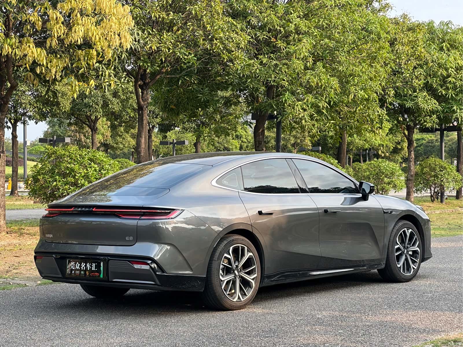 Geely E8, 2026 7