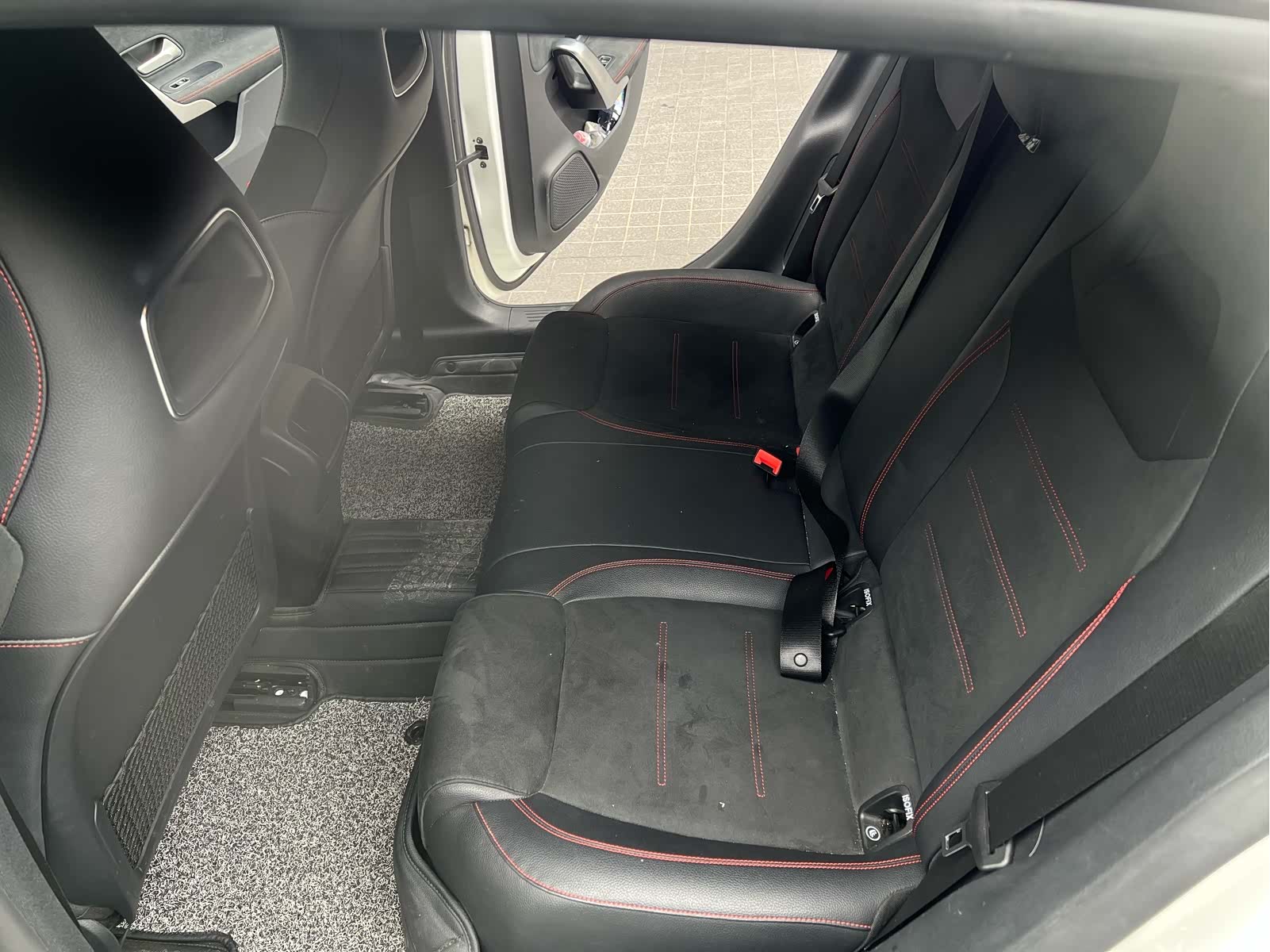 Mercedes-Benz CLA, 2020 13
