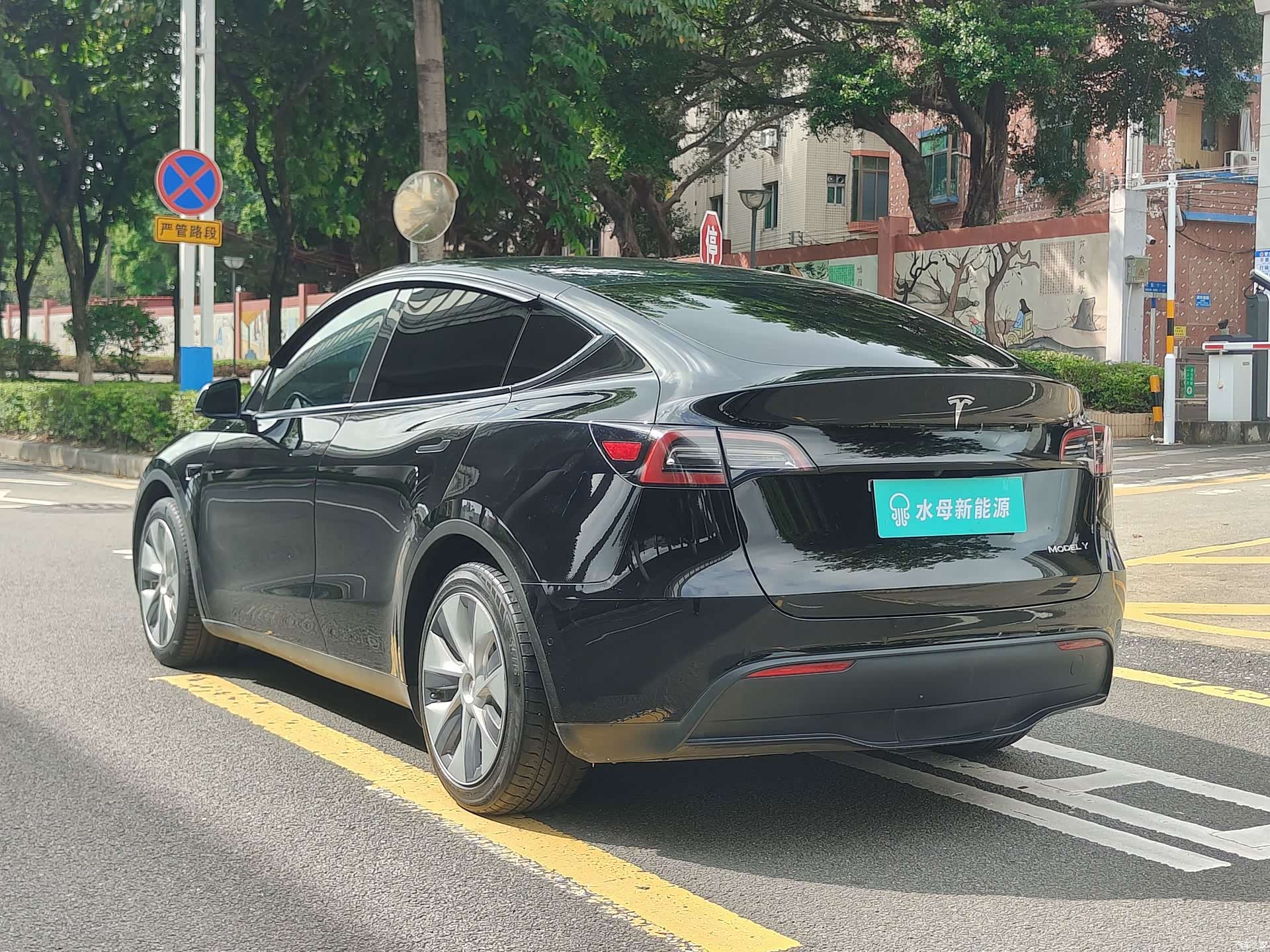 Tesla Model Y, 2022 6