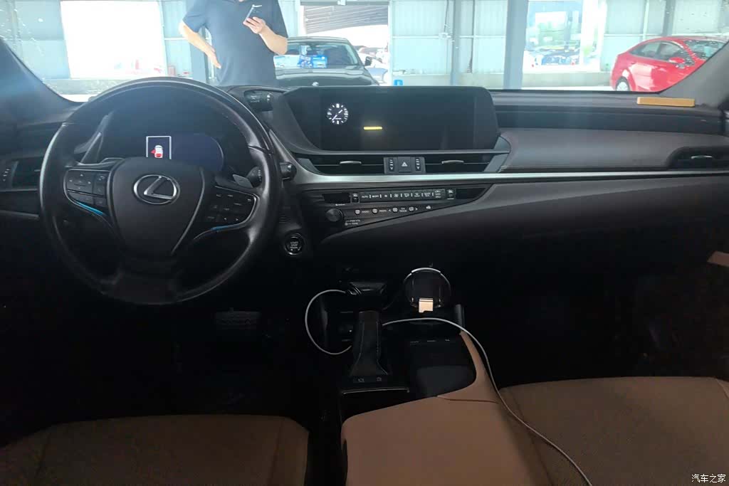 Lexus ES, 2020 12