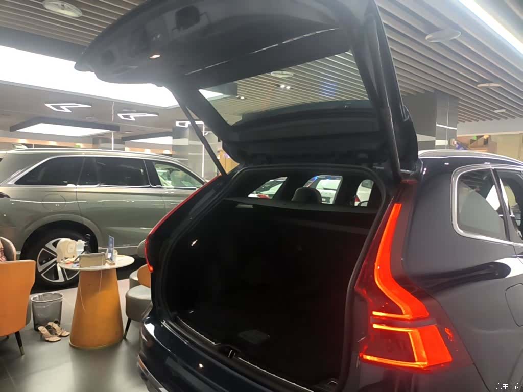 Volvo XC60, 2026 19