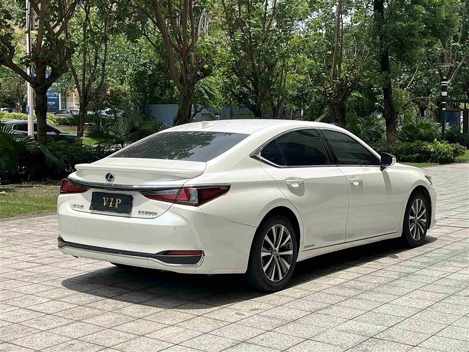 Lexus ES Lexus ES
