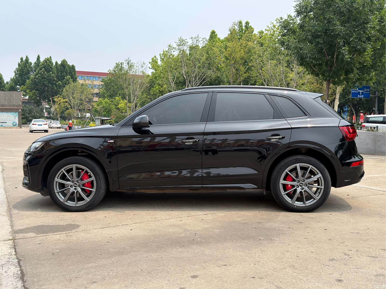 Audi Q5L, 2023 3