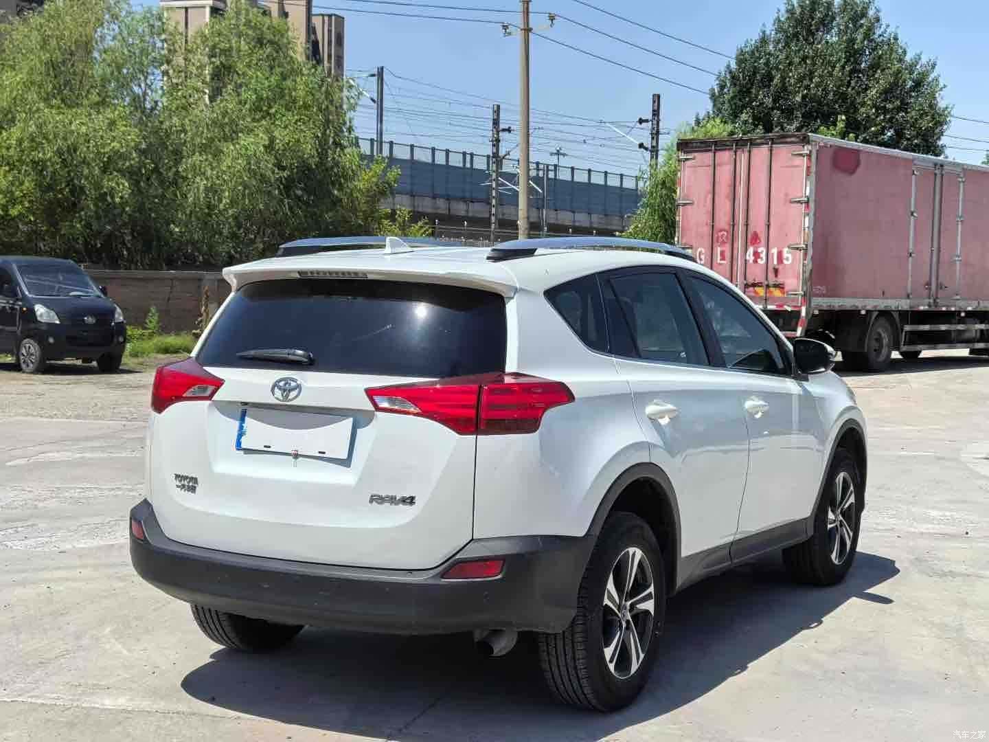 Toyota RAV4, 2015 7