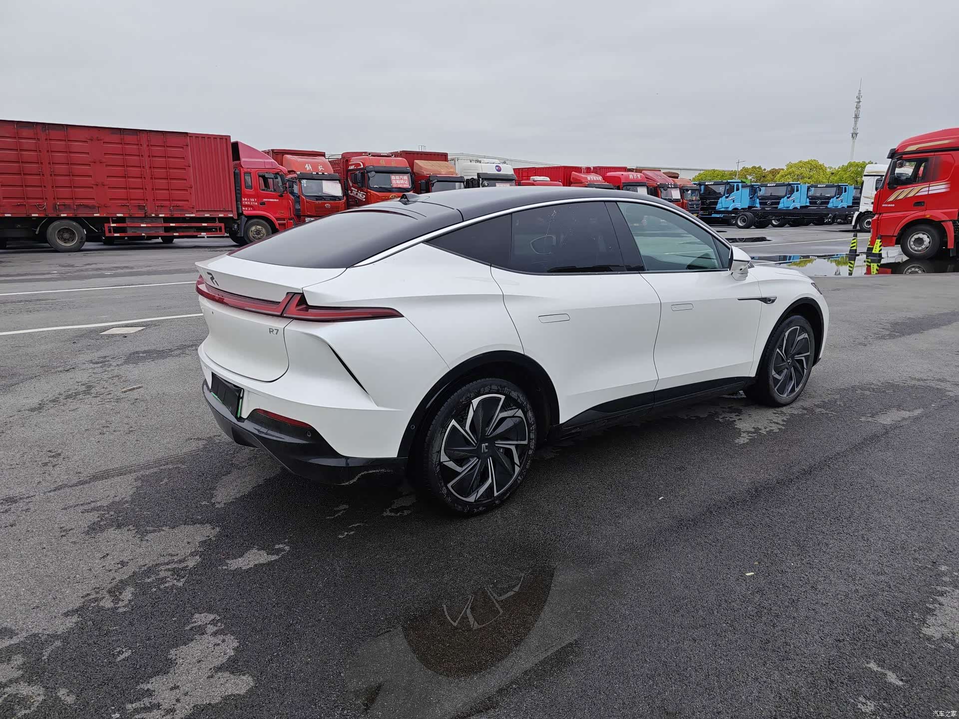 Rising Auto R7, 2023 12