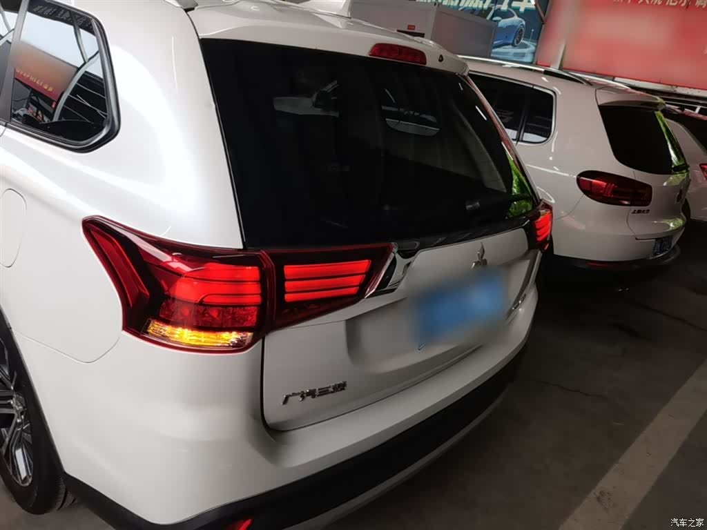 Mitsubishi Outlander, 2018 4