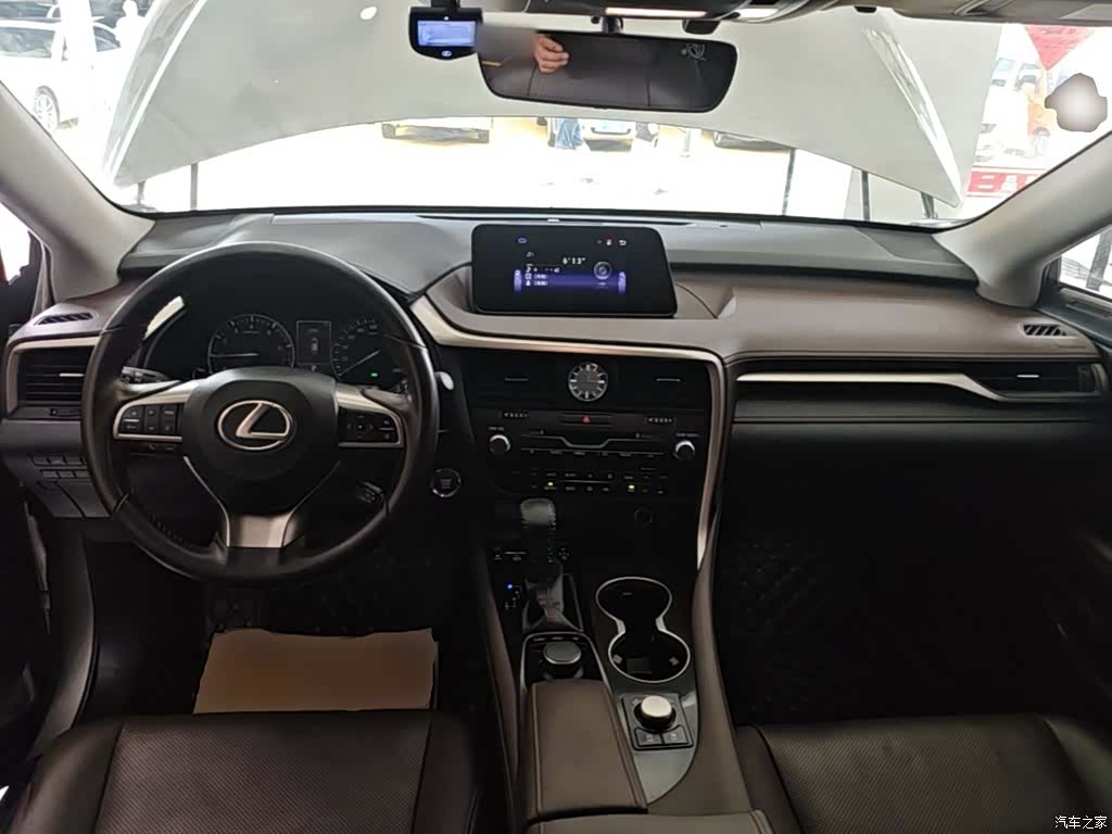 Lexus RX, 2019 10