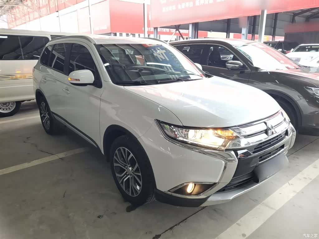 Mitsubishi Outlander, 2018 22