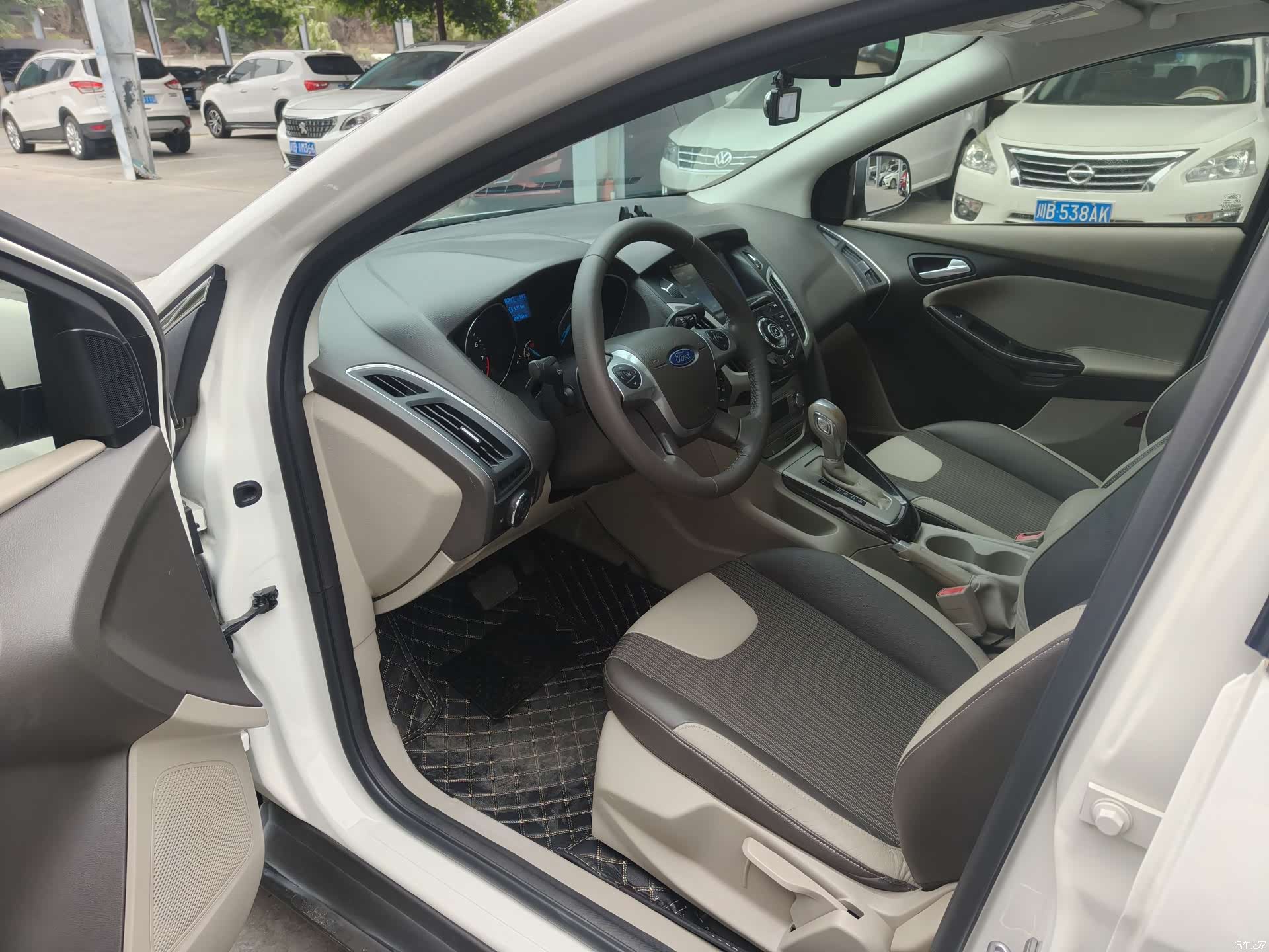 Ford Focus, 2013 7