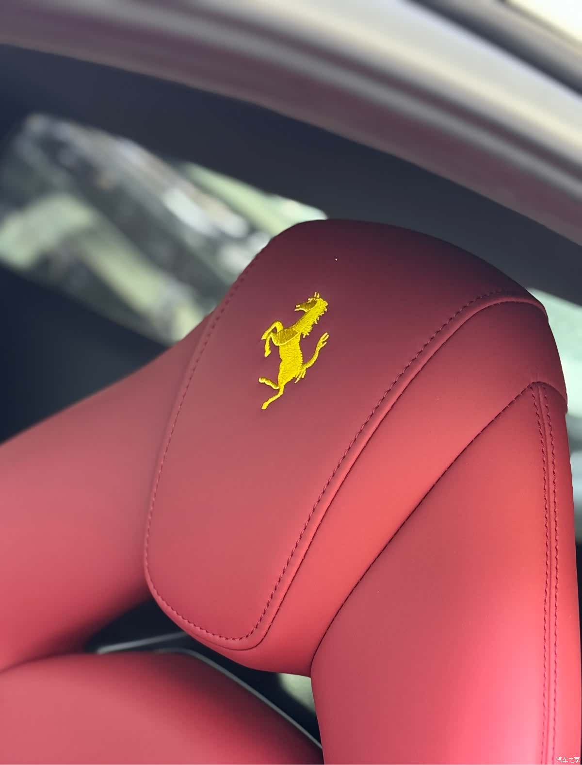 Ferrari 488, 2016 9