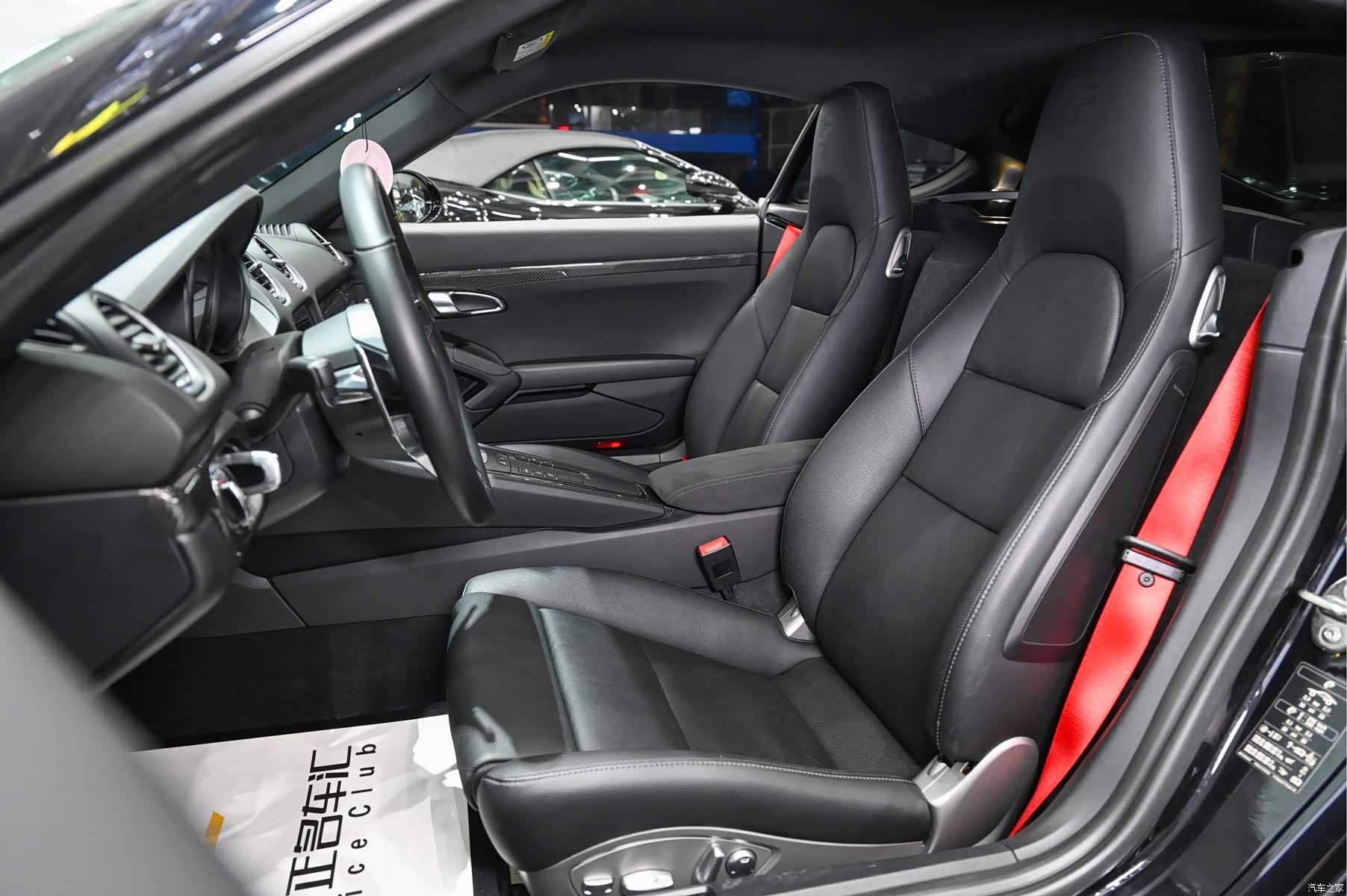 Porsche Cayman, 2019 12