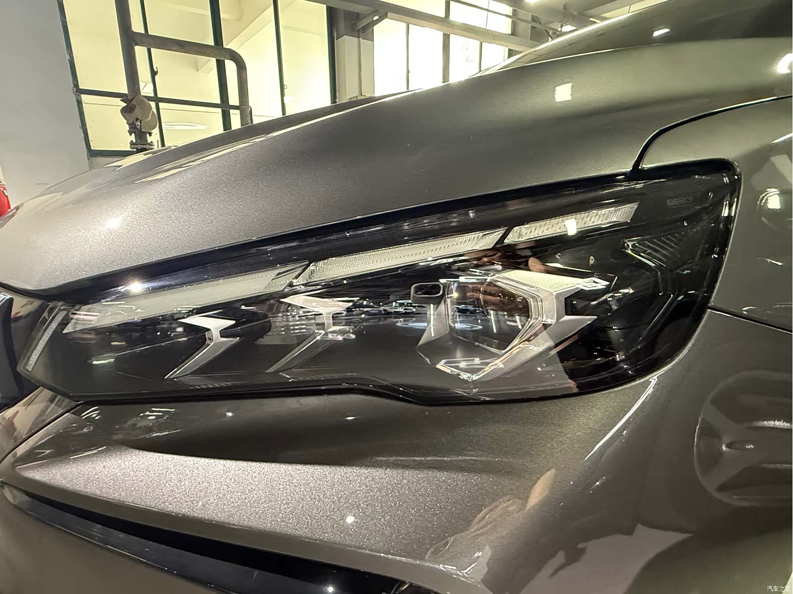 Geely Binray, 2025 14
