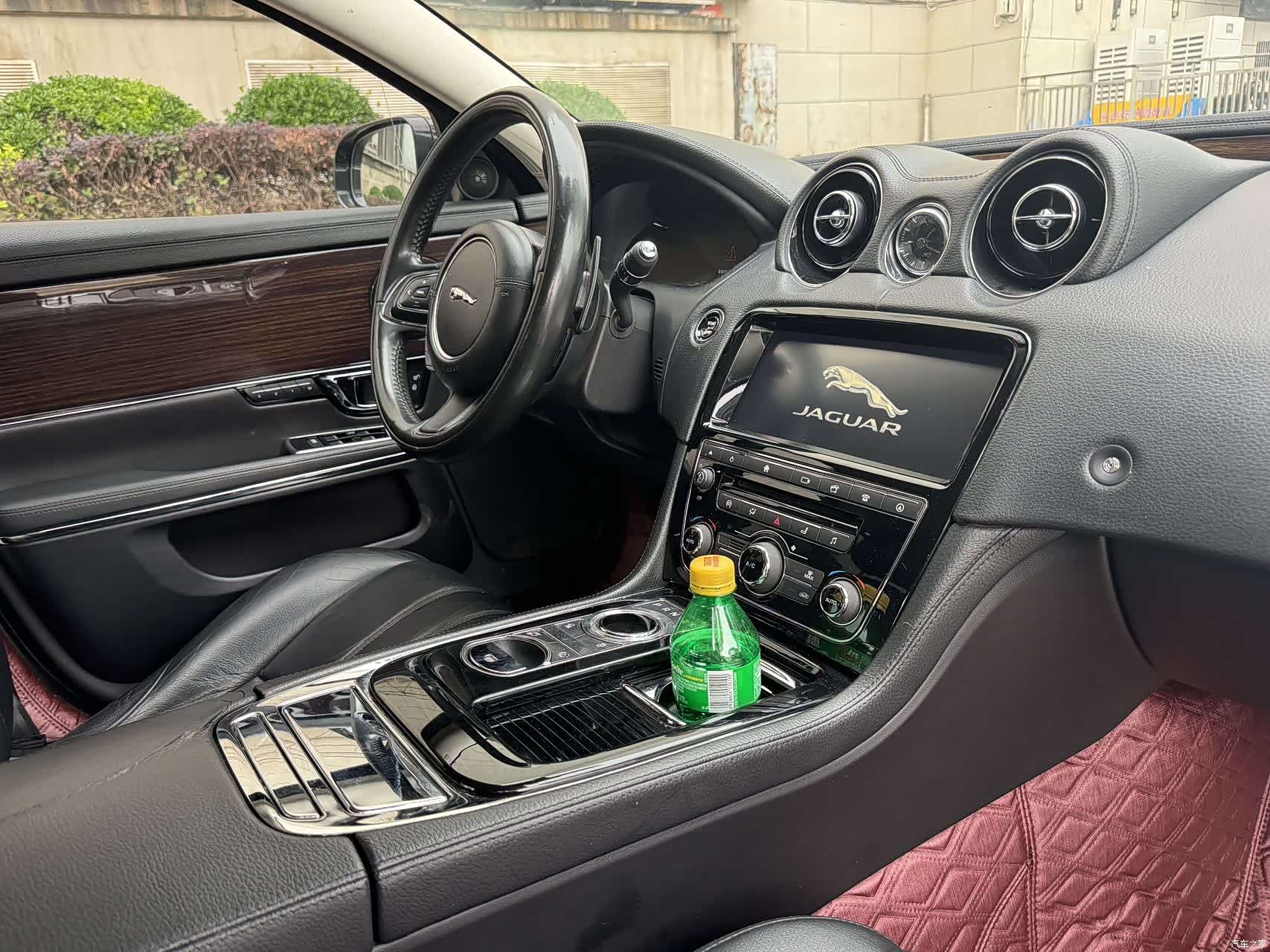 Land Rover XFL, 2018 все фото