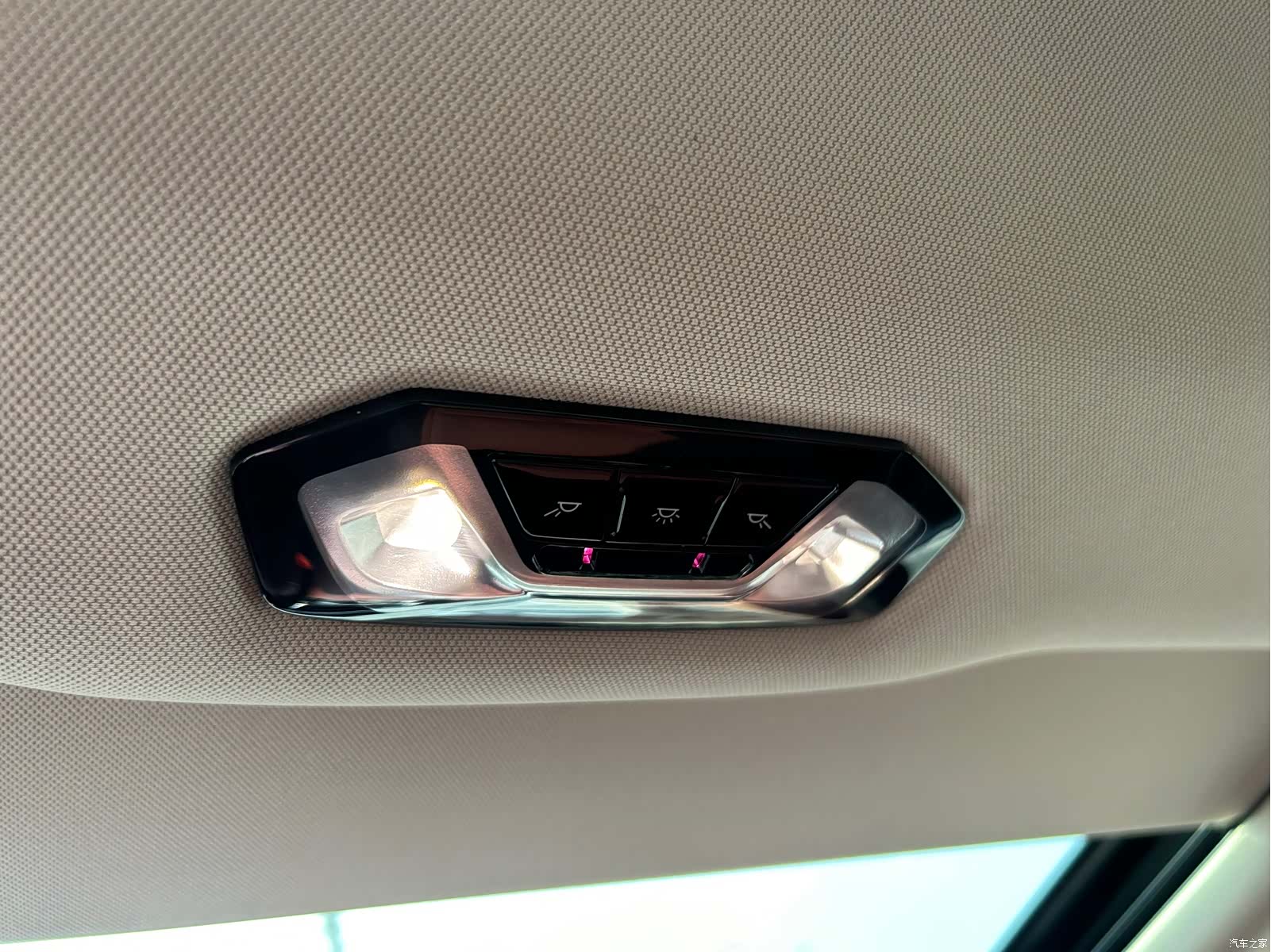 BMW 3 Series, 2024 33