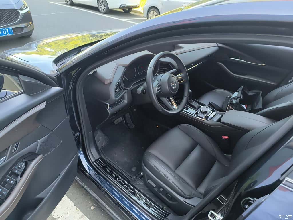Mazda CX-30, 2025 14