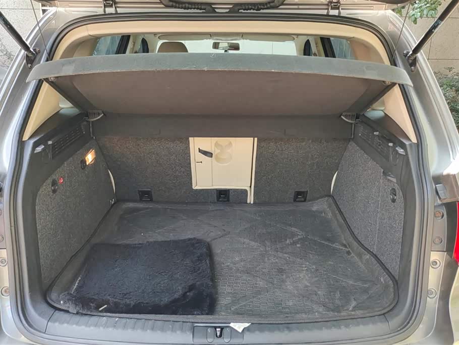 Volkswagen Tiguan Volkswagen Tiguan